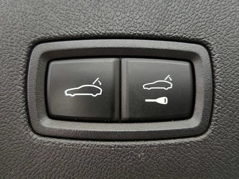 Used 2023 Porsche Cayenne GTS AWD/4WD image 34