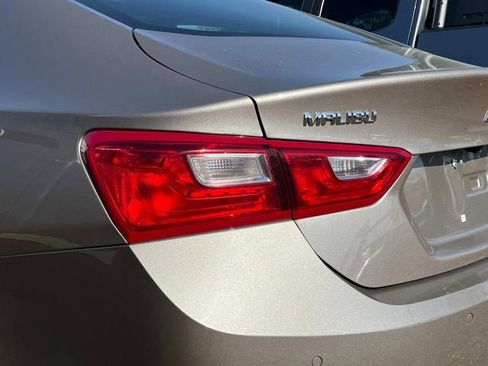 Used 2024 Chevrolet Malibu LT image 11