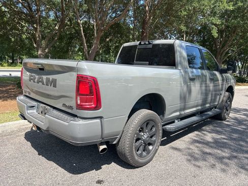 Used 2025 RAM 2500 Laramie AWD/4WD image 6