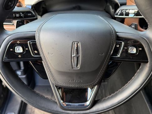Used 2023 Lincoln Aviator Reserve w/ Equipment Group 201A AWD/4WD image 15