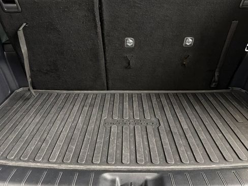 Used 2025 Toyota Grand Highlander AWD image 15