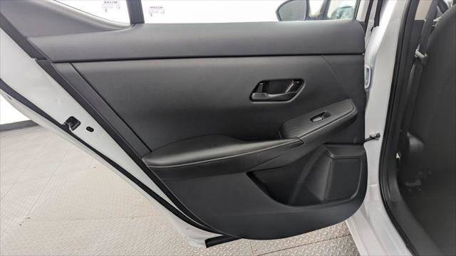 Used 2025 Nissan Sentra SV FWD image 16