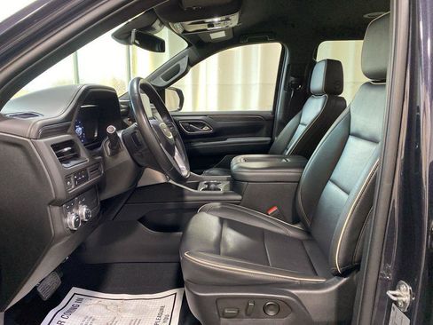 Used 2023 GMC Yukon XL SLT AWD/4WD image 19
