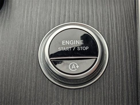 Used 2022 Mercedes-Benz C 300 4MATIC Sedan image 30