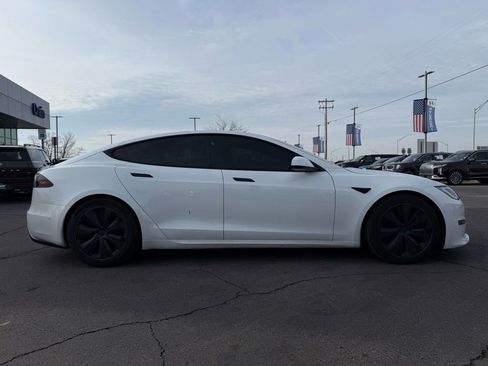 Used 2022 Tesla Model S image 8