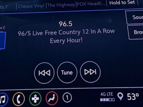 Used 2024 Chevrolet Malibu LT image 22