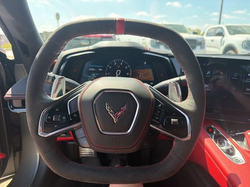 Used 2024 Chevrolet Corvette Stingray Premium Cpe w/ Z51 Performance Package RWD image 22