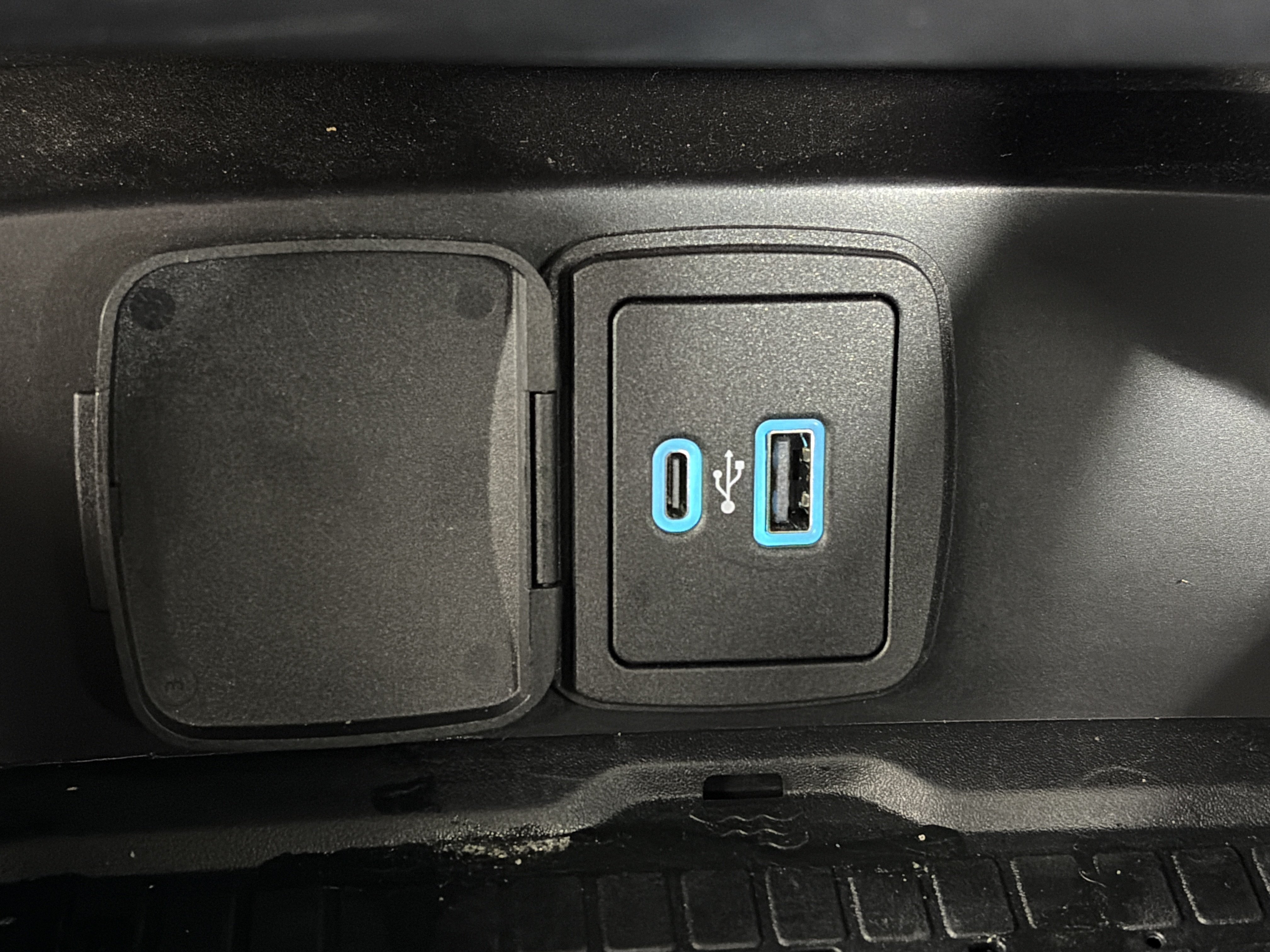 Used 2024 Ford Bronco Wildtrak AWD/4WD image 26