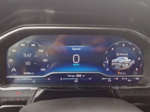 Used 2023 Chevrolet Silverado 1500 LT image 22