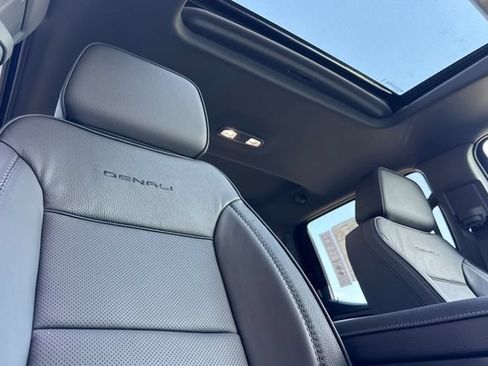 New 2026 GMC Sierra 1500 Denali AWD/4WD image 18