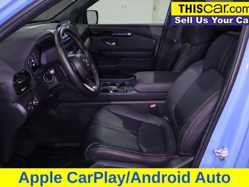 Used 2025 Honda Pilot TrailSport image 25