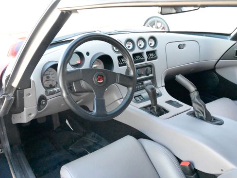 Used 1993 Dodge Viper RT/10 RWD image 16
