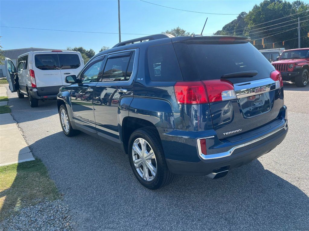 Used 2017 GMC Terrain SLE w/ Chrome Edition FWD image 4
