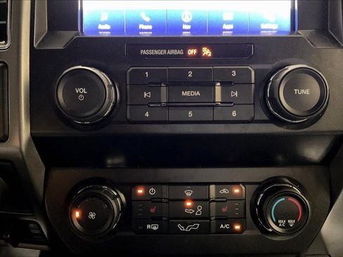 Used 2020 Ford F150 XLT w/ Equipment Group 302A Luxury image 32