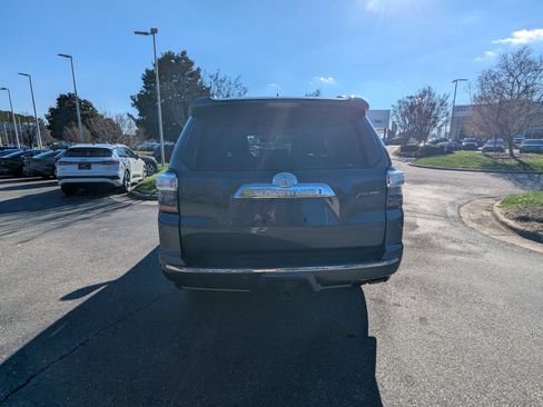 Used 2021 Toyota 4Runner Limited image 6