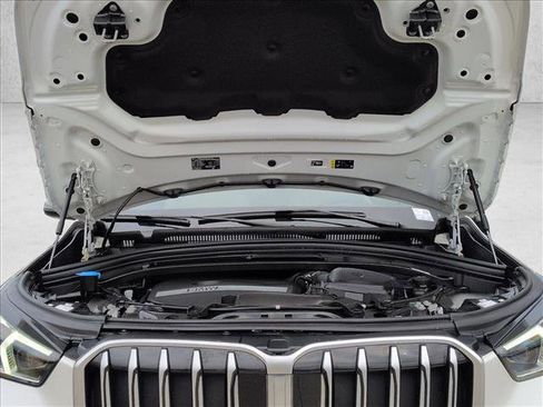 Used 2024 BMW X1 xDrive28i w/ Technology Package image 21