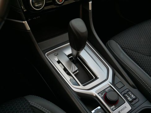 Used 2021 Subaru Forester Premium image 23