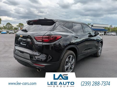 Used 2023 Chevrolet Blazer LT AWD/4WD image 3