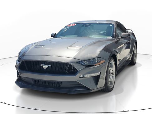 Used 2021 Ford Mustang GT Premium w/ GT Performance Package RWD image 3