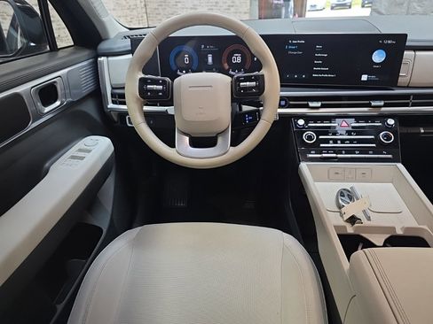 Used 2024 Hyundai Santa Fe SE image 15