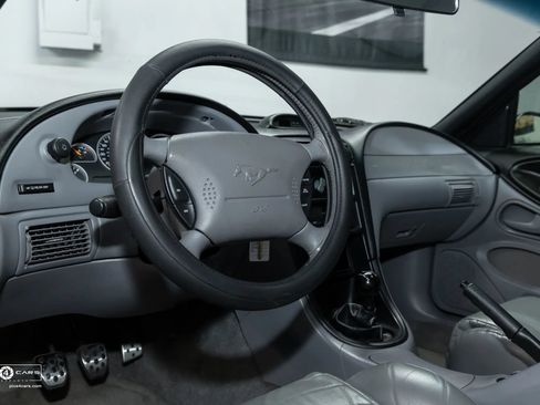 Used 1994 Ford Mustang GT RWD image 5