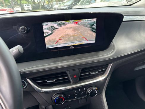 Used 2025 Buick Encore GX Preferred FWD image 14