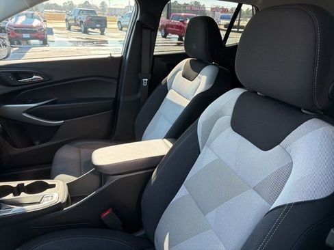 New 2026 Chevrolet Trax LS w/ LS Convenience Package image 8