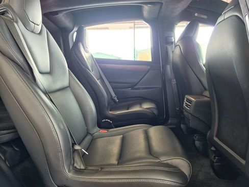 Used 2020 Tesla Model X Long Range AWD/4WD image 22