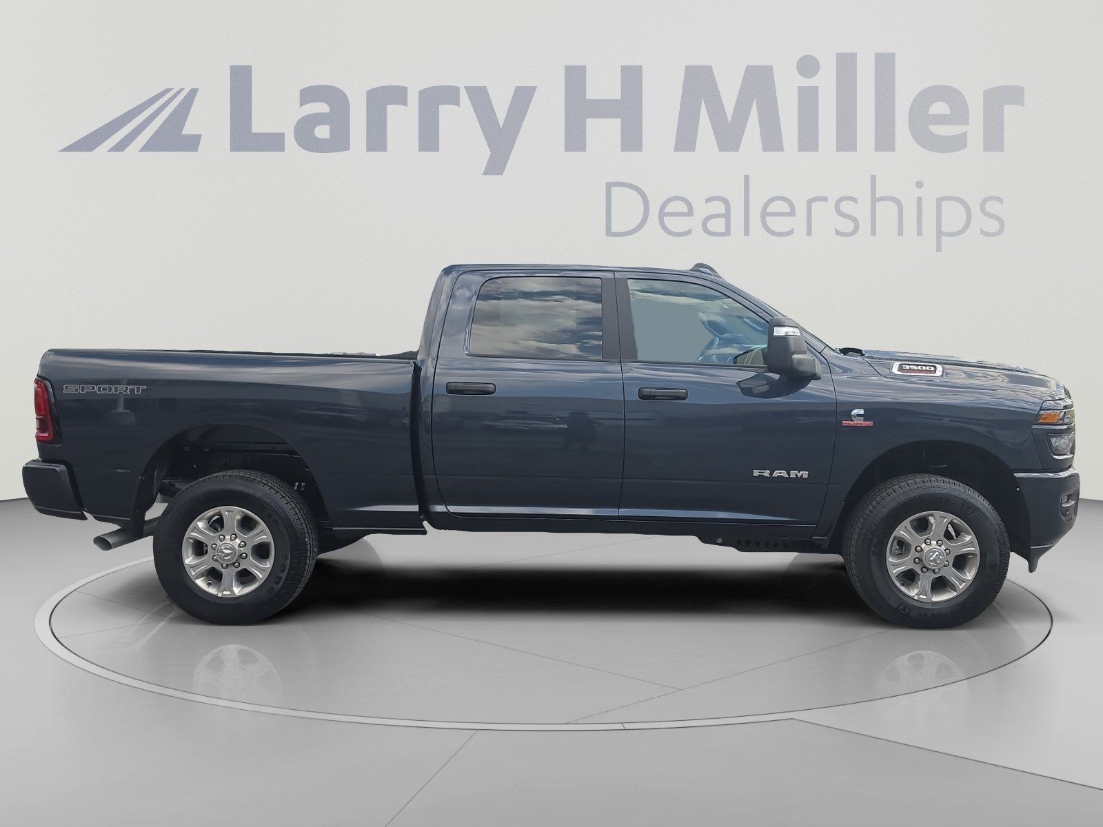 New 2026 RAM 3500 Big Horn AWD/4WD image 6