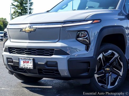New 2026 Chevrolet Silverado EV LT image 4