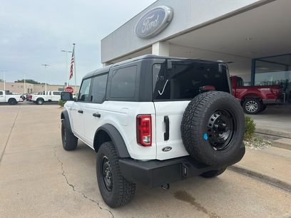 New 2026 Ford Bronco Big Bend w/ Black Appearance Package
