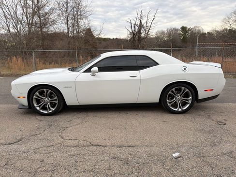 Used 2020 Dodge Challenger R/T image 5