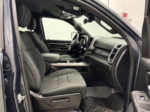 Used 2025 RAM 1500 Big Horn AWD/4WD image 34