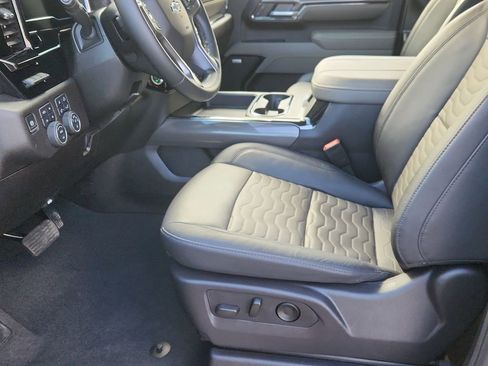 Used 2025 Chevrolet Silverado 2500 ZR2 w/ ZR2 Bison Edition image 7