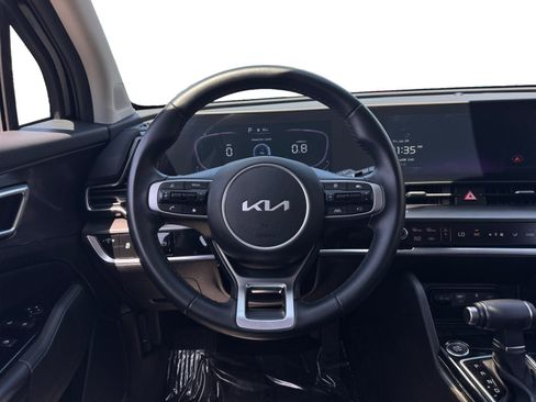 Used 2024 Kia Sportage EX FWD image 12