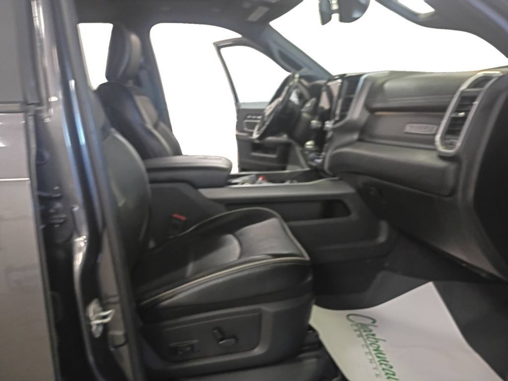 Used 2020 RAM 2500 Laramie AWD/4WD image 17