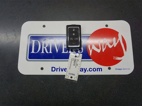 Used 2023 Jeep Grand Cherokee Summit image 19