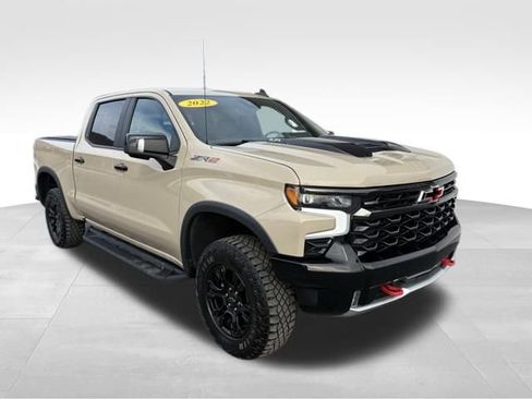 Used 2022 Chevrolet Silverado 1500 ZR2 w/ Technology Package image 8