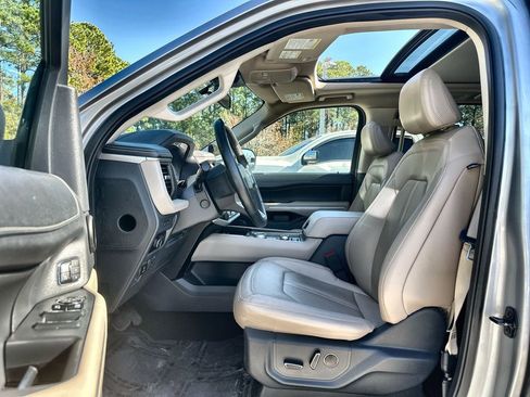 Used 2024 Ford Expedition Max Limited image 20