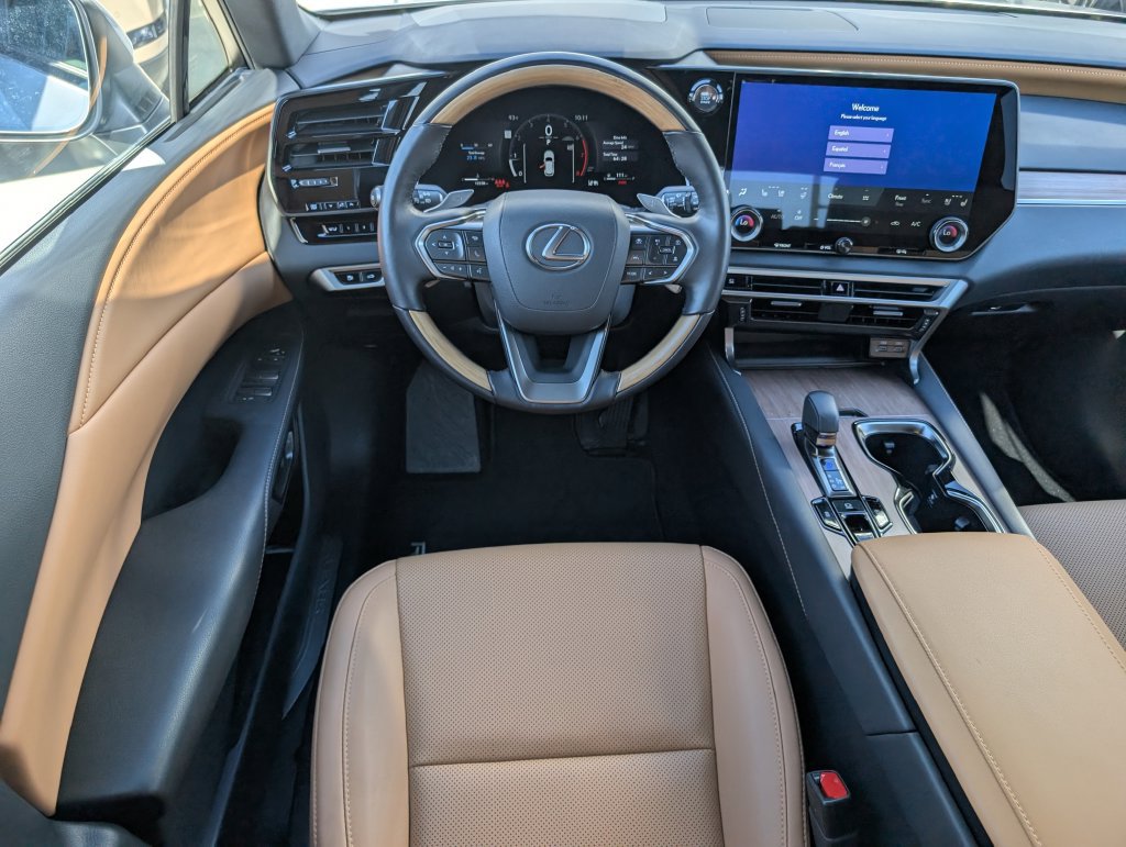 Used 2025 Lexus RX 350 Premium w/ Accessory Package (Z1) FWD image 3