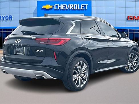 Used 2022 INFINITI QX50 Sensory image 5