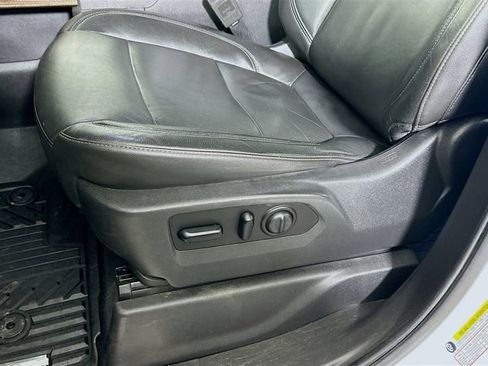 Used 2020 Chevrolet Silverado 1500 LT Trail Boss image 20