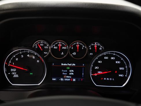Used 2022 Chevrolet Silverado 1500 LT AWD/4WD image 29