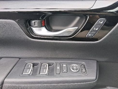 Used 2023 Honda CR-V EX-L image 16