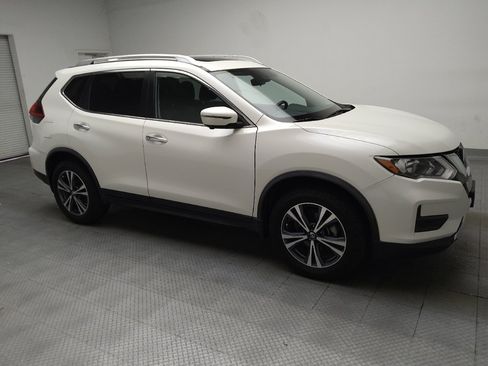 Used 2019 Nissan Rogue SV w/ Sun & Sound Touring Package AWD/4WD image 11