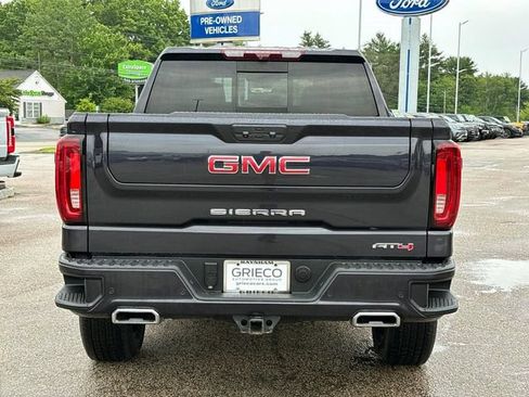 Used 2024 GMC Sierra 1500 AT4 w/ Technology Package AWD/4WD image 4