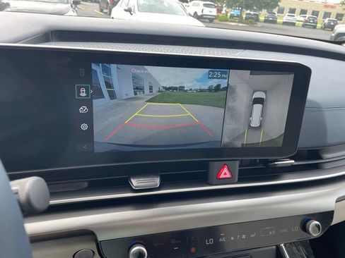 New 2027 Kia Carnival SX FWD image 22