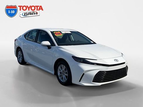 Certified 2025 Toyota Camry LE FWD image 7