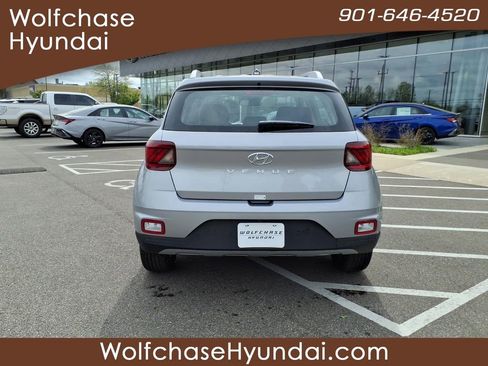 New 2026 Hyundai Venue SEL image 4