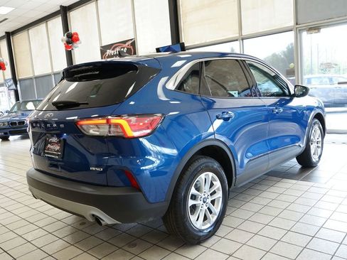 Used 2022 Ford Escape SE w/ Cold Weather Package AWD/4WD image 17